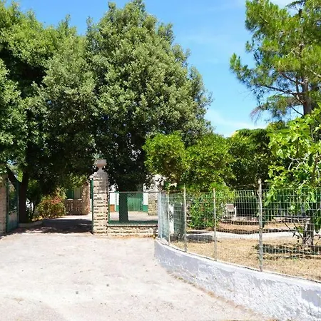 Country Villa *
